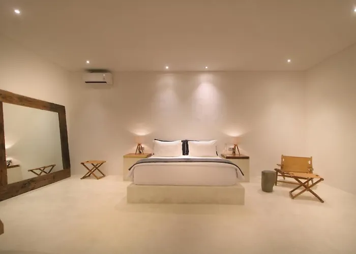 Luxury 2-bedroom With Private Pool And Bbq - Serene Escape! Villa
