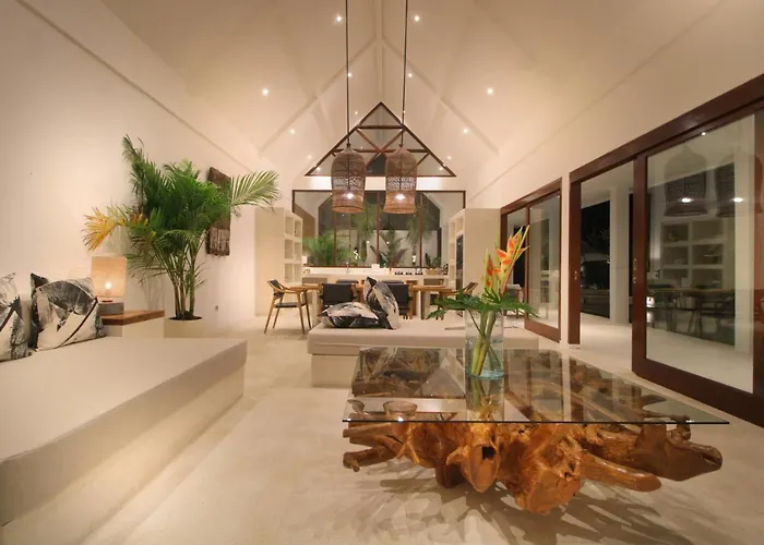Villa Luxury 2-bedroom With Private Pool And Bbq - Serene Escape! *