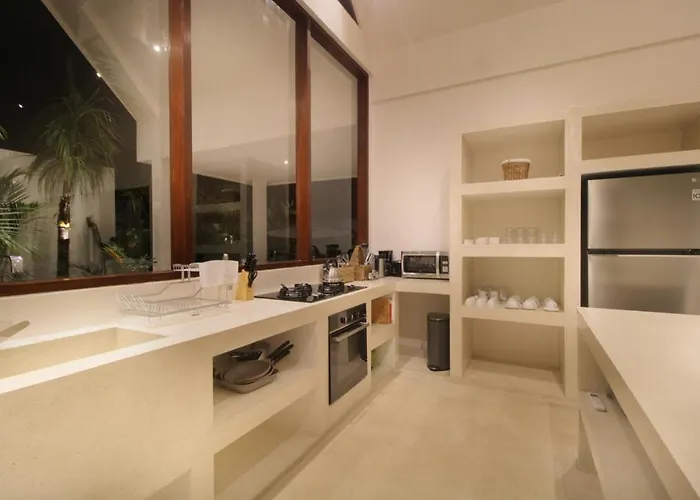 Villa Luxury 2-bedroom With Private Pool And Bbq - Serene Escape!