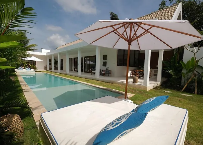 Luxury 2-bedroom With Private Pool And Bbq - Serene Escape! *
