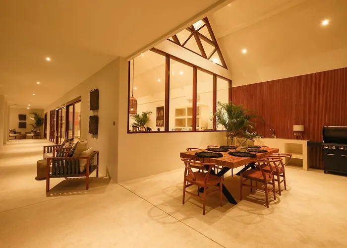 Villa Luxury 2-bedroom With Private Pool And Bbq - Serene Escape! *