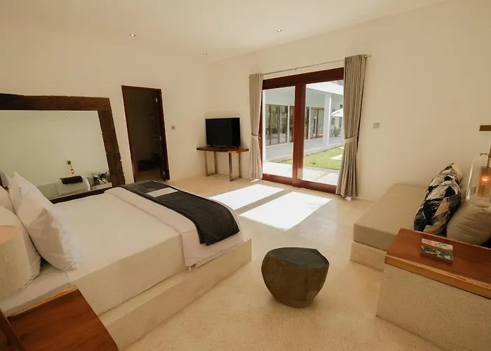 Luxury 2-bedroom With Private Pool And Bbq - Serene Escape!