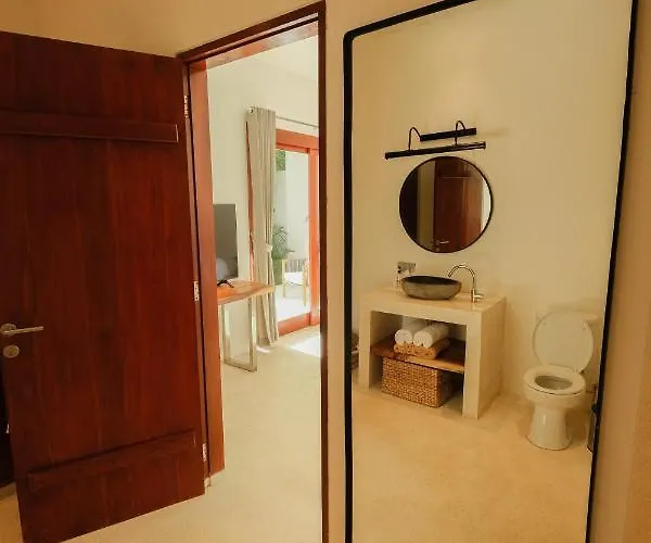 Luxury 2-bedroom With Private Pool And Bbq - Serene Escape!